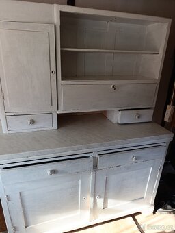 Stará kredenc a skříňky - 3