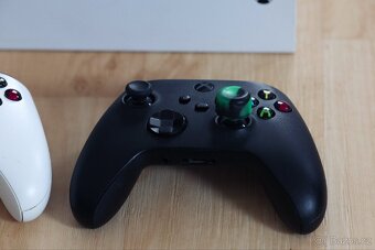 Xbos Series S + 2 ovladače - 3
