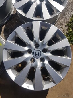 ALU kola R17 na HONDA CIVIC 9G - 3