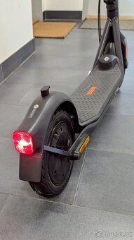 Elektrokoloběžka Segway Ninebot F2 E, jak nová, 32km/h - 3