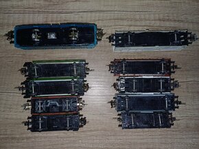 Set mašinky s vagonkama. TT - 3