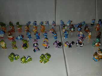 Starší Kinder figurky dle fotek - 3
