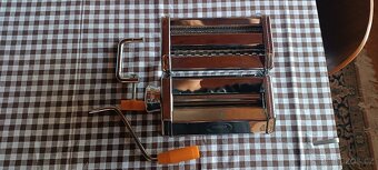 Ruční stroj na těstoviny – 3 různá nastavení šířky - 3