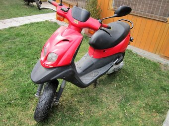 Prodám skútr Peugeot TREKKER 50 - 3