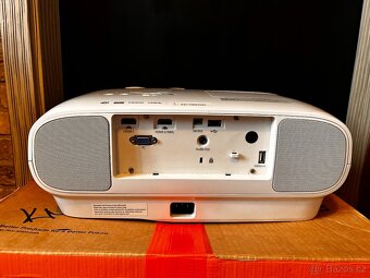 Projektor Epson EH-TW6700 - 3
