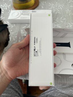 Chytré hodinky Apple watch 11 46 mm černé - 3