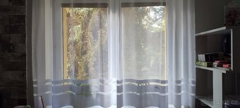 HOTOVÁ ZÁCLONA - 3