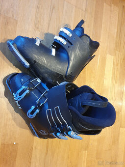 Dětské lyžáky WEDZE 500 24-24,5 Barva: KOUŘOVĚ ČERNÁ - 3