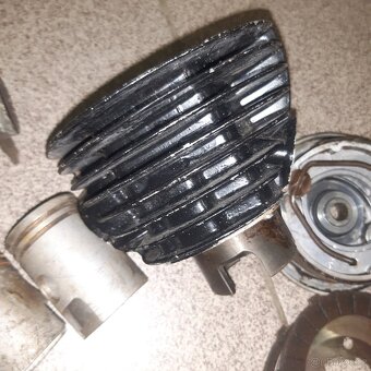 Stadion-díly válec atd - 3