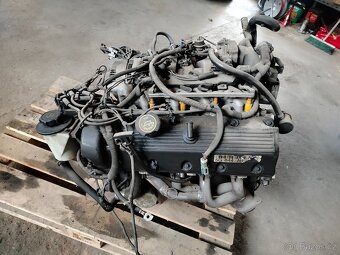 Ford V8 motor 4.6 l mustang, lincoln - 3