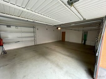 Garážové staní - dlouhodobý pronájem - 3