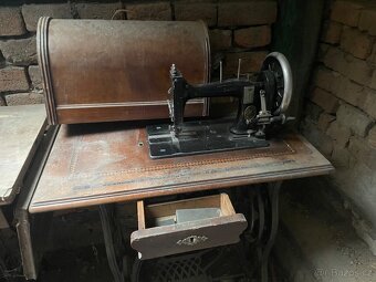 Biesolt & locke, meissen - šicí stroj - 3