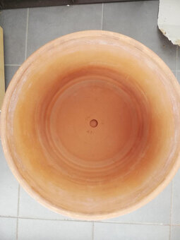 Prodám velký květník. - 3