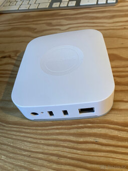 Samsung SmartThings Hub v2 (2015) - 3