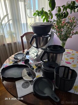 Prodám Thermomix TM6 - Kompletní výbava + druhá nádoba - 3