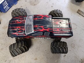 Prodám benzínové autíčko na dálkové ovládání Warrior mxt-5 - 3