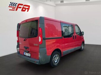 Renault Trafic 6.místný, AC, benzín (2010) - 3