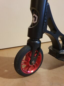 Prodám freestyle koloběžku Arcore STREET TECH ve velice do - 3