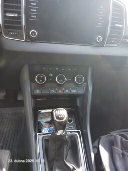Prodám škoda karoq1.5.tsi - 3