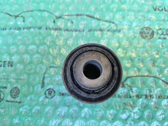 Škoda Octavia I silentblok ramane zadní nápravy - 3