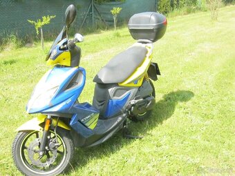 Skútr Kymco super 8 - 3