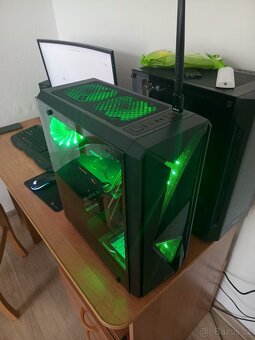 Průměrný herní počítač, pro domácí kancelář. spolehlivé, ne - 3