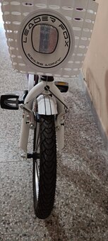 Dětské (dámské) kolo, skoro nové,v top stavu. . - 3