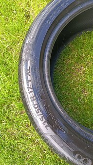 Barum Bravuris 5 215/50 R17 95Y XL vzorek je 4x6.5mm - 3