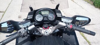 Kawasaki gtr 1400 - 3