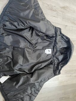 Prodám dámskou zimní bundu značka Nike. - 3