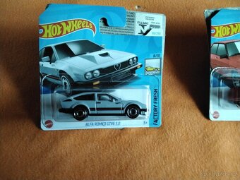 Hot Wheels 4 - 3