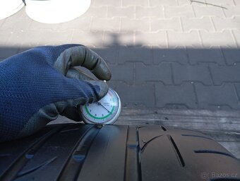 225/40/19 letní pneu bridgestone - 3