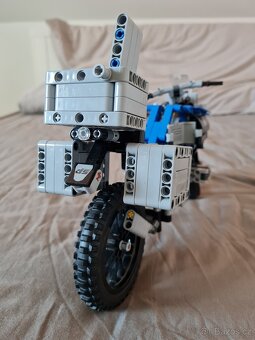 Lego Technic 42063 - BMW R 1200 GS - 3