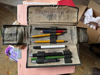 Retro kozeny penal - 3