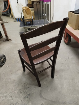 Tmavá jídelní židle - 3