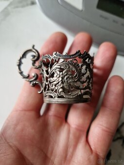 Starožitné stříbrné držáky na malé sklenky / frťany – Ag 800 - 3