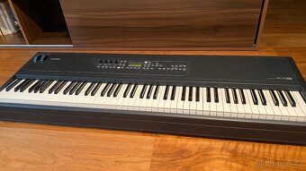Yamaha KX-8 - 3