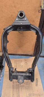 GSXR 750 K4-5 Rám s TP - 3