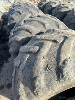 použité lesnické pneu 710/45 R26,5 - 3