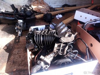 2x motor 2.5 DCI g9u - 3