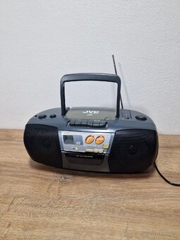 Přenosný rádiomagnetofon JVC - 3