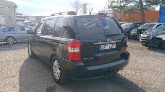 Kia Carnival 2.9crdi - 3
