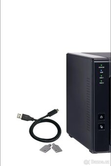 QNAP TR-002 - TOP v záruce + 2 x 4TB WD - 3