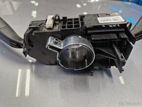 Páčky nové blinkru stěračů VW Transporter T6 7E0953503CT
- 3