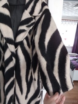 Dámský jarní kabát na knoflík velikost XL - 3