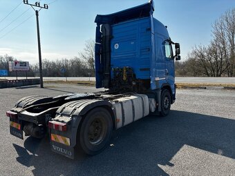 Volvo FH12 420 tahač - 3