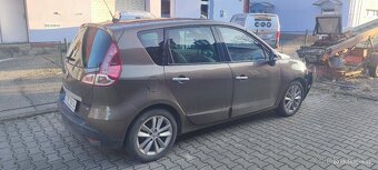 Prodám Renault Megane Scenic k opravě nebo na náhradní dily - 3