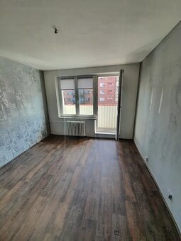 Pronájem bytu 1+kk 29 m s komorou a balkónem - 3