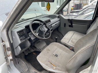 Volkswagen Transporter T4 2.5 TDi - 3