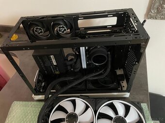 SSUPD meshroom D + 750w Gold, AIO 280mm - 3